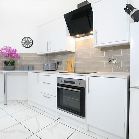 Stunning Modern 3 Bedroom Apartment 爱丁堡 外观 照片