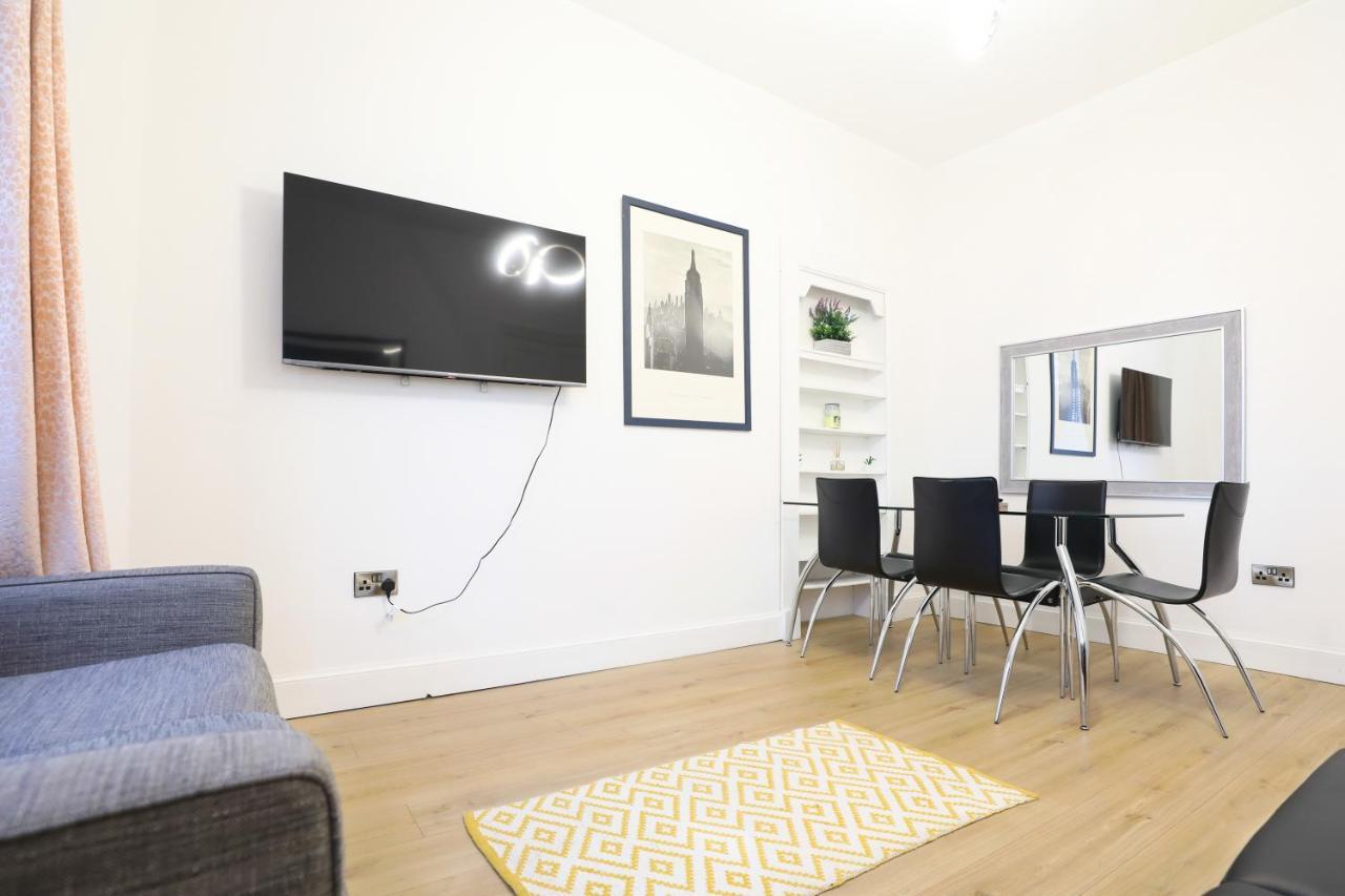 Stunning Modern 3 Bedroom Apartment 爱丁堡 外观 照片