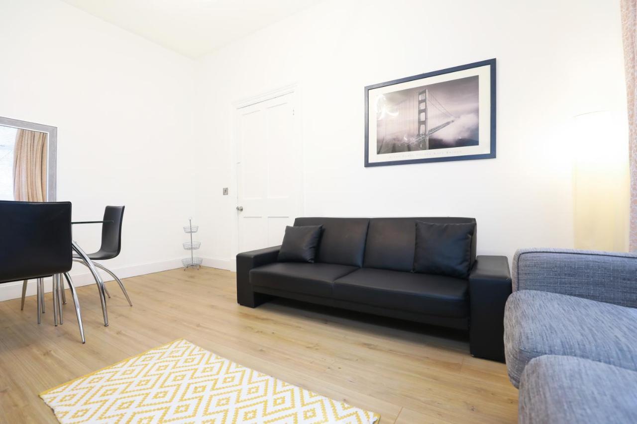 Stunning Modern 3 Bedroom Apartment 爱丁堡 外观 照片
